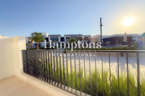 Townhouse in Arabian Ranches 3, Dubai 3 bedrooms, 125.32614700 sq.m. № 124491 - photo 7