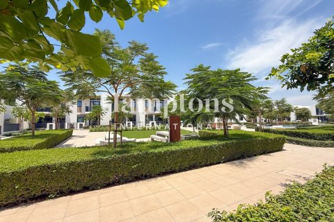 Снять в аренду таунхаус в Bliss, Arabian Ranches 3, Дубай: 3 спальни, 135.91987609м², № 124490 - фото 10