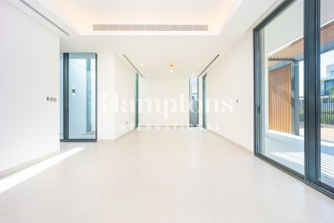 Villa en Arabian Ranches 3, Dubai, 4 dormitorios, 447.97826600 m², № 124489 - foto 14