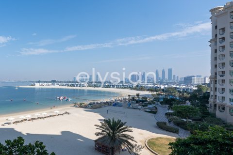 Квартира в Shoreline Apartments, Пальма Джумейра, Дубай, 2 спальни, 186м², № 37935