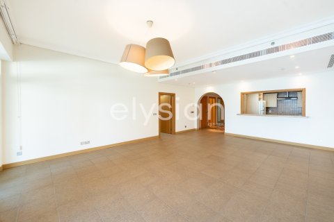 Appartement à Shoreline Apartments, Palm Jumeirah, Dubai, 2 chambres, 186 m², № 37935 - photo 4