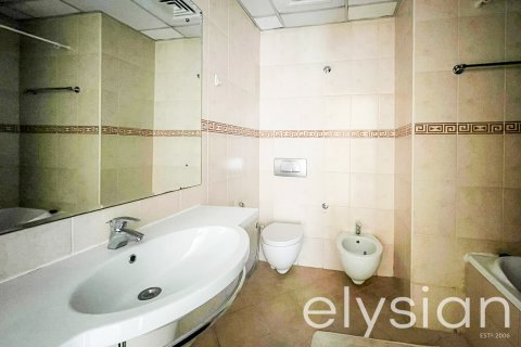 Снять в аренду квартиру в Дубай Марине, Дубай: 2 спальни, 169м², № 37929 - фото 7