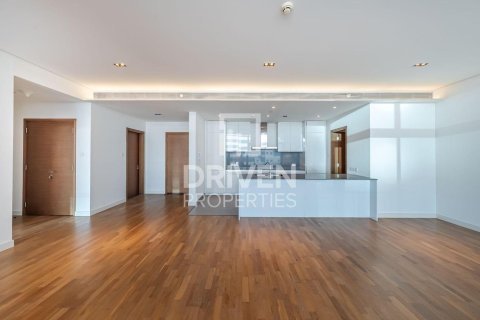 Снять в аренду квартиру в City Walk, Дубай: 1 спальня, 110.65м², № 128966 - фото 3