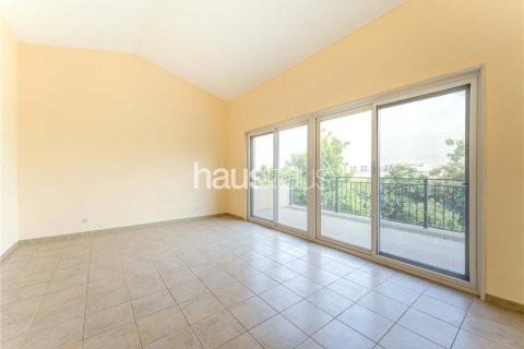 Villa en Dubai Investment Park, Dubai, 5 dormitorios, 577 m², № 43436 - foto 22