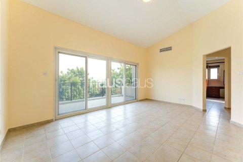 Villa en Dubai Investment Park, Dubai, 5 dormitorios, 577 m², № 43436 - foto 23