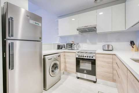 Appartement à Business Bay, Dubai, 1 chambre, 92 m², № 83400 - photo 12