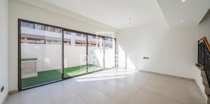 تاون هاوس في Damac Lagoons, دبي 4 غرف نوم, 144.19 م² رقم 127782