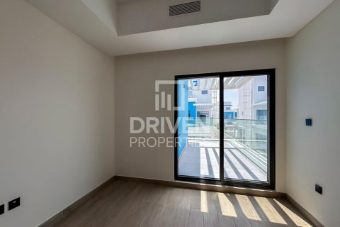 Adosado en Damac Lagoons, Dubai, 5 dormitorios, 219.62 m², № 127783 - foto 9