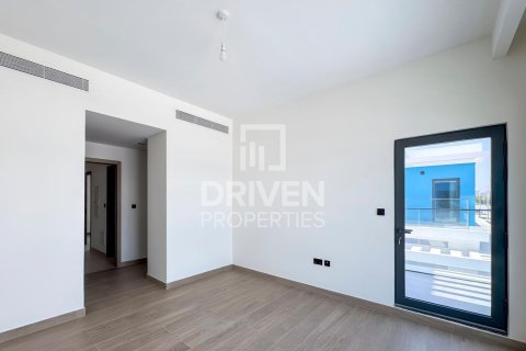Adosado en Damac Lagoons, Dubai, 5 dormitorios, 219.62 m², № 127783 - foto 14