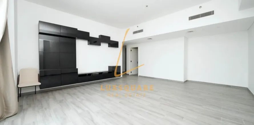 Apartment in Midtown, Dubai Production City (IMPZ), Dubai 3 bedrooms, 168 sq.m. № 139543