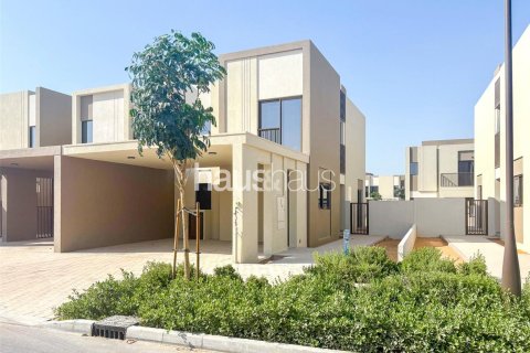 Adosado en Villanova, Dubai Land, Dubai, 4 dormitorios, 216 m², № 43725