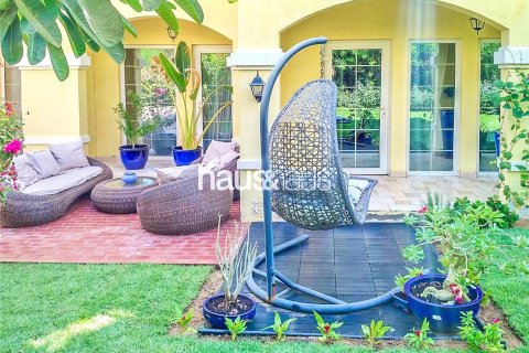 Villa in Dubai Land, Dubai 2 bedrooms, 169 sq.m. № 43727