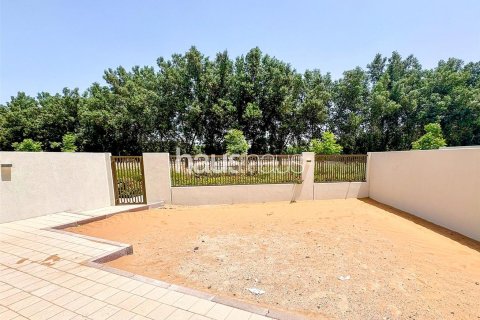 Adosado en Villanova, Dubai Land, Dubai, 4 dormitorios, 214 m², № 43723 - foto 4