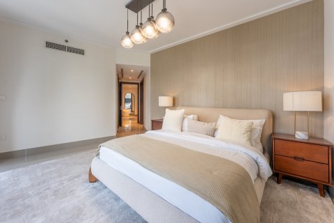 Apartment in Downtown Dubai (Downtown Burj Dubai), Dubai 2 bedrooms, 160 sq.m. № 120338 - photo 12