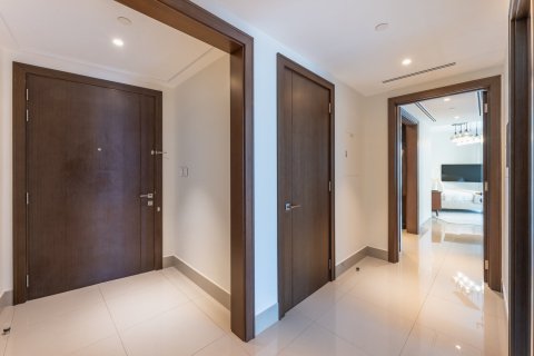 Apartment in Downtown Dubai (Downtown Burj Dubai), Dubai 2 bedrooms, 160 sq.m. № 120338 - photo 16