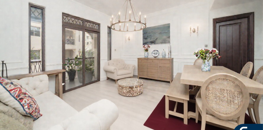 Квартира в Old Town, Дубай, 2 спальни, 134м², № 79293