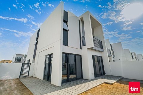 Townhouse in Dubai 4 bedrooms, 229.9 sq.m. № 133165