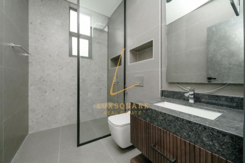 Villa in Al Furjan, Dubai 5 bedrooms, 600 sq.m. № 114186 - photo 28
