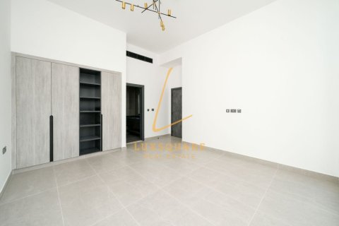 Villa in Al Furjan, Dubai 5 bedrooms, 600 sq.m. № 114186 - photo 7