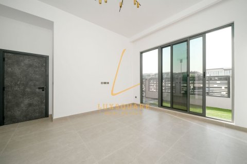 Villa in Al Furjan, Dubai 5 bedrooms, 600 sq.m. № 114186 - photo 8
