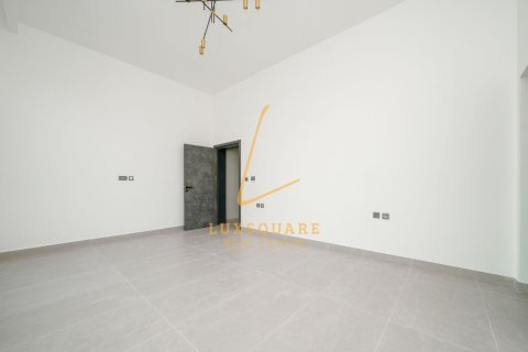 Villa in Al Furjan, Dubai 5 bedrooms, 600 sq.m. № 114186 - photo 20