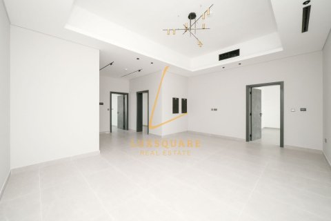 Villa in Al Furjan, Dubai 5 bedrooms, 600 sq.m. № 114186 - photo 10
