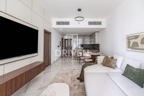 Квартира в Бизнес-Бэе, Дубай, 1 спальня, 90.12м², № 129935
