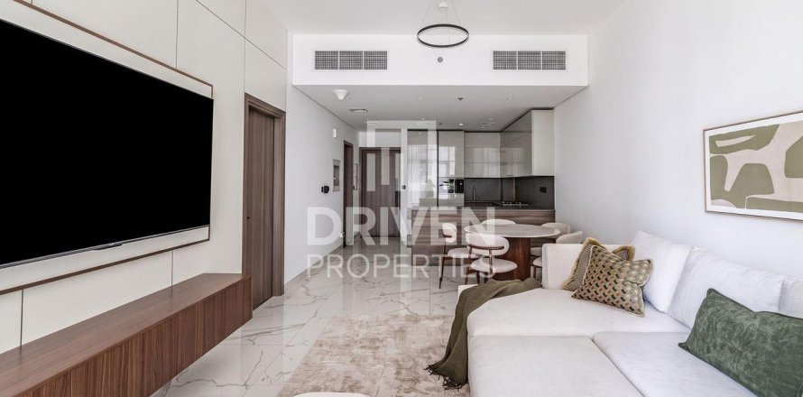 Квартира в Бизнес-Бэе, Дубай, 1 спальня, 90.12м², № 129935