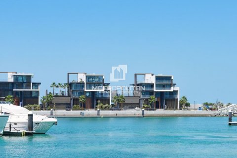 Вилла в Jumeirah 3, Джумейра, Дубай, 6 спален, 452м², № 73391