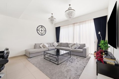 Villa in Dubai Hills Estate, Dubai 3 bedrooms, 450.58 sq.m. № 136534 - photo 5