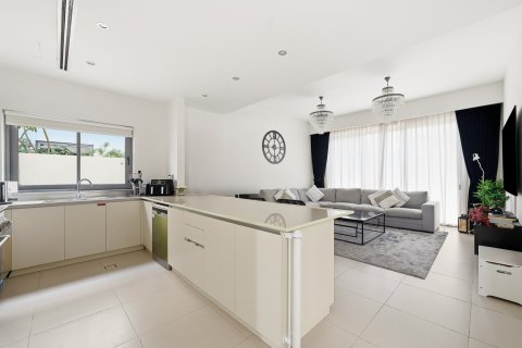 Villa in Dubai Hills Estate, Dubai 3 bedrooms, 450.58 sq.m. № 136534 - photo 4