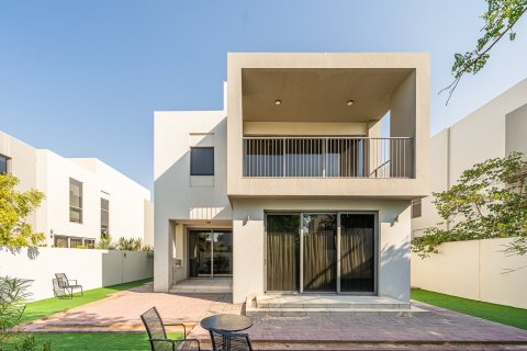 Villa in Dubai Hills Estate, Dubai 3 bedrooms, 450.58 sq.m. № 136534 - photo 3