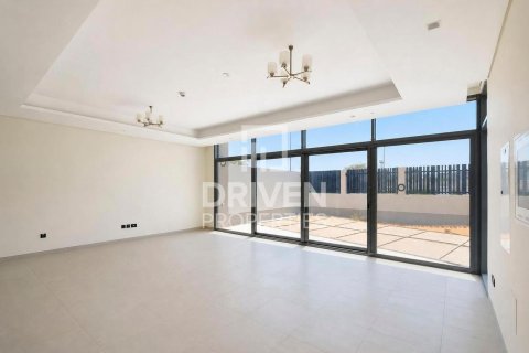 Вилла в Liwan, Dubai Land, Дубай, 5 спален, 352.85м², № 143196