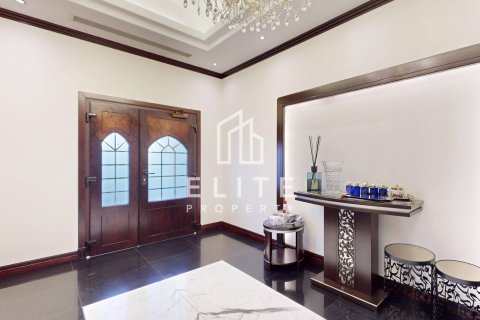 Villa in Al Jafiliya, Dubai 6 bedrooms, 741 sq.m. № 121402 - photo 5