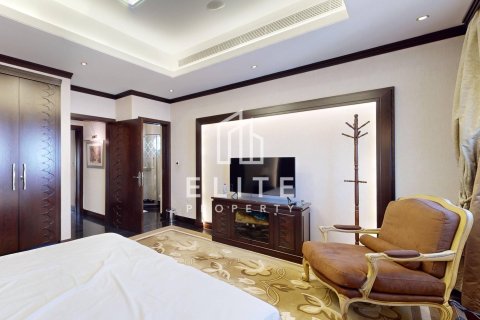 Villa in Al Jafiliya, Dubai 6 bedrooms, 741 sq.m. № 121402 - photo 14