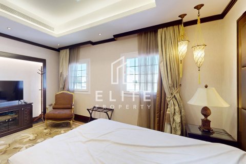 Villa in Al Jafiliya, Dubai 6 bedrooms, 741 sq.m. № 121402 - photo 15