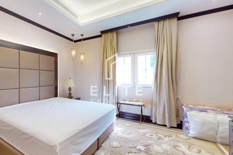 Villa in Al Jafiliya, Dubai 6 bedrooms, 741 sq.m. № 121402 - photo 9