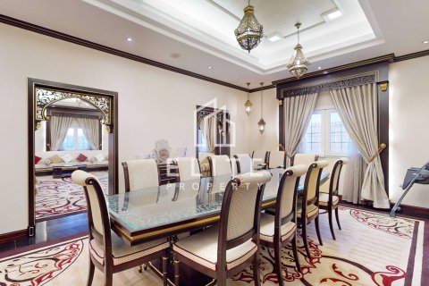 Villa in Al Jafiliya, Dubai 6 bedrooms, 741 sq.m. № 121402 - photo 3