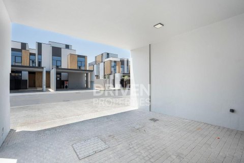 Снять в аренду таунхаус в Мудоне, Дубай: 3 спальни, 167.97м², № 129841 - фото 24
