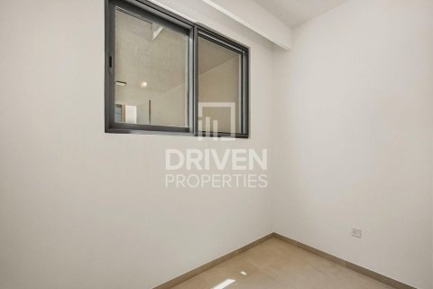 Снять в аренду таунхаус в Мудоне, Дубай: 3 спальни, 167.97м², № 129841 - фото 3