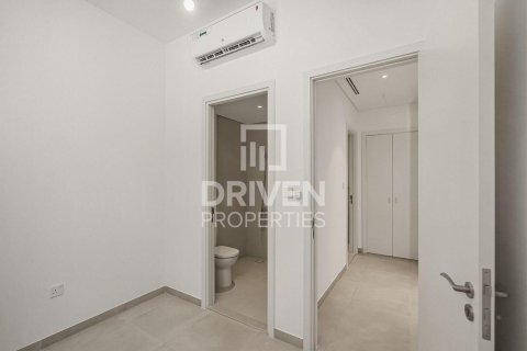 Снять в аренду таунхаус в Мудоне, Дубай: 3 спальни, 167.97м², № 129841 - фото 2