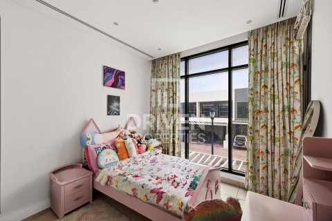 Townhouse in Jumeirah Luxury, Jumeirah Golf Estates, Dubai 4 bedrooms, 177.54 sq.m. № 143074 - photo 9