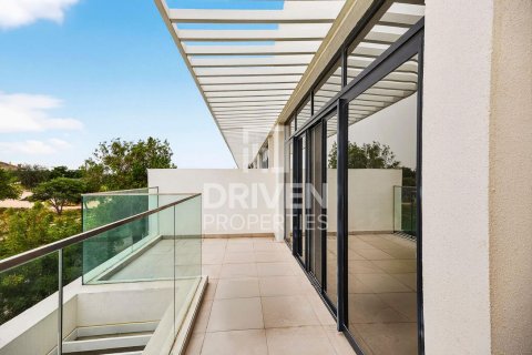 Townhouse in Jumeirah Luxury, Jumeirah Golf Estates, Dubai 4 bedrooms, 177.54 sq.m. № 143074 - photo 16