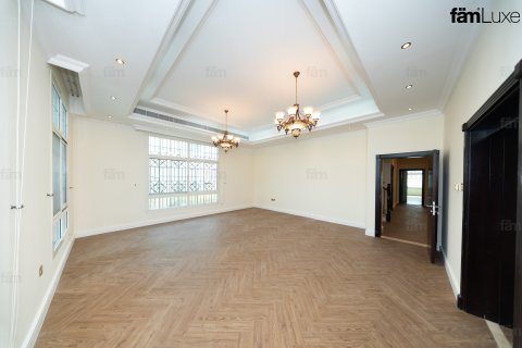 Villa en Dubai, 6 dormitorios, 3938.1 m², № 139328 - foto 18
