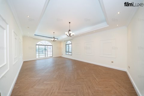 Villa en Dubai, 6 dormitorios, 3938.1 m², № 139328 - foto 7