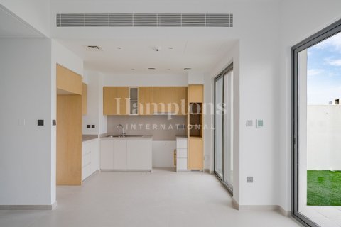 Снять в аренду таунхаус в Joy, Arabian Ranches 3, Дубай: 3 спальни, 128.57775200м², № 139323 - фото 13