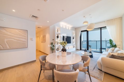 Appartement à La Mer, Jumeirah, Dubai, 2 chambres, 102 m², № 14757
