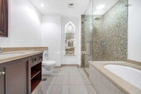 Apartamento en Reehan, Old Town, Dubai, 2 dormitorios, 141 m², № 73303 - foto 16