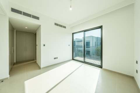 Снять в аренду таунхаус в Arabian Ranches 3, Дубай: 3 спальни, 180.41762600м², № 125085 - фото 6