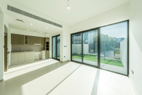 Снять в аренду таунхаус в Arabian Ranches 3, Дубай: 3 спальни, 180.41762600м², № 125085 - фото 4